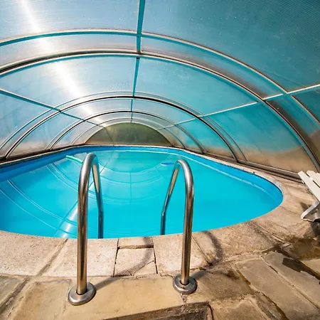 Θέρετρο Ponikiew *